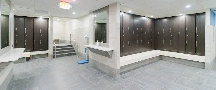 Onelife Fitness - TenleyTown Picture 3