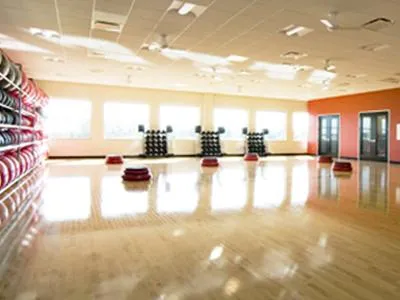 Onelife Fitness - NorthWest Picture 4