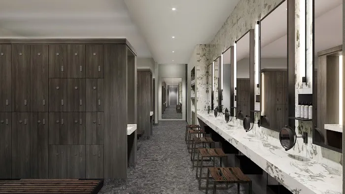 Equinox Wisconsin Avenue Picture 2