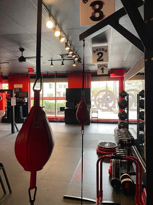 9Round Kickboxing Fitness Picture 2