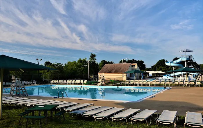 Rec Center Pool Picture 4