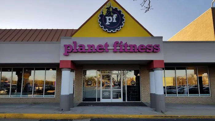 Planet Fitness Picture 10