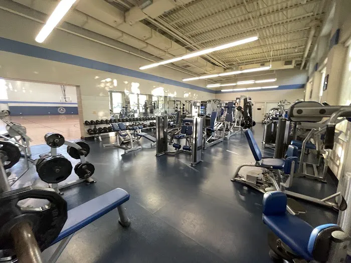 Fitness Center II Picture 3
