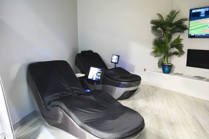 Onelife Fitness - Alexandria Picture 7