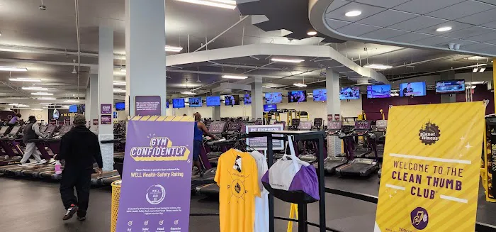 Planet Fitness Picture 5