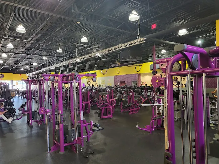 Planet Fitness Picture 5
