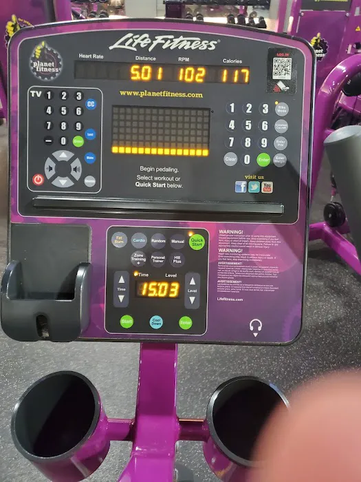 Planet Fitness Picture 10