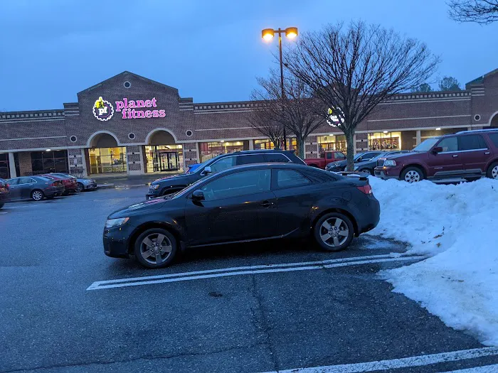 Planet Fitness Picture 8