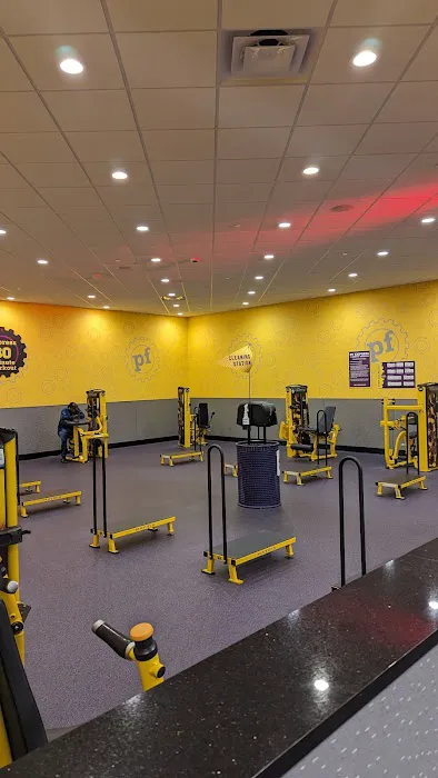 Planet Fitness Picture 9