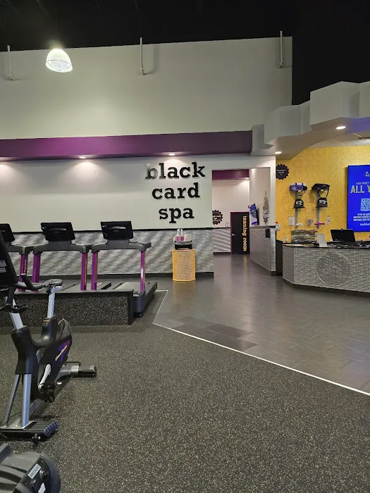 Planet Fitness Picture 6