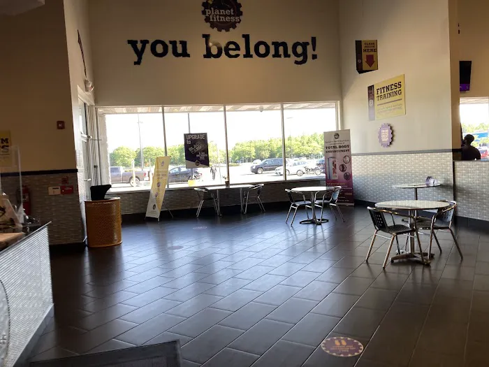 Planet Fitness Picture 7