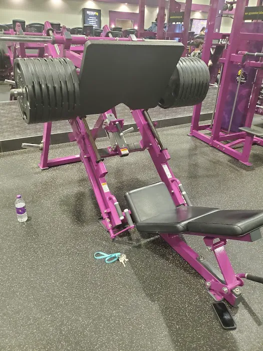 Planet Fitness Picture 9