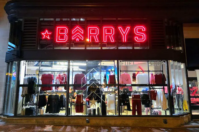 Barry's Dupont Circle Picture 6