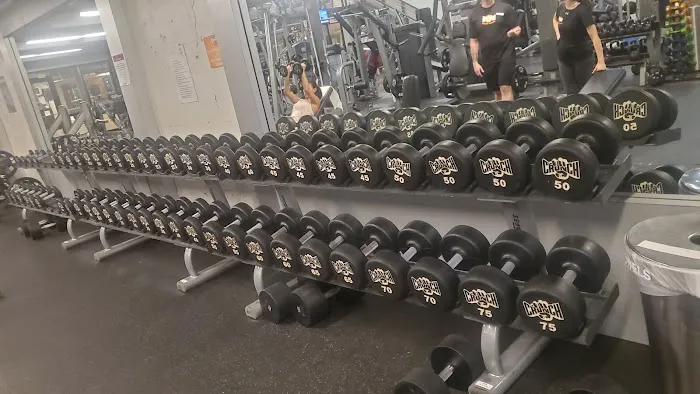 Crunch Fitness - Chevy Chase Picture 5
