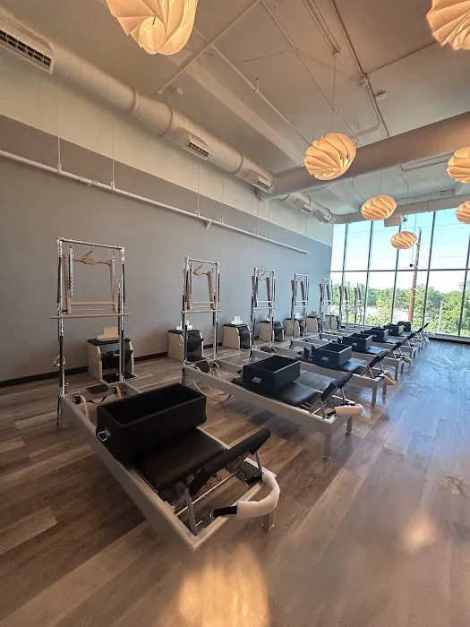 VIDA Pilates - Reston Station Picture 4