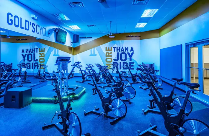 Gold's Gym - Chantilly Picture 4