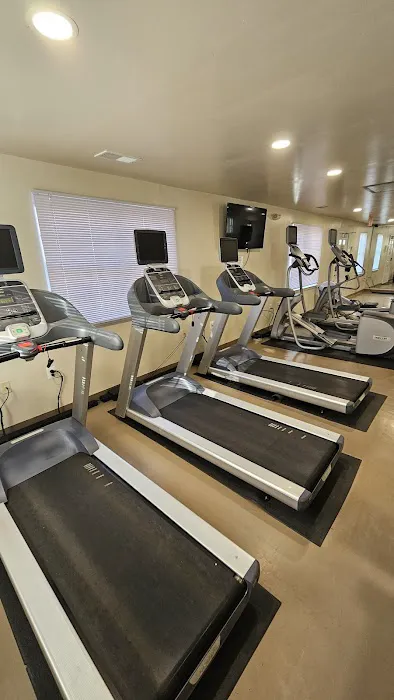 Dogue Creek Community Gym Picture 3