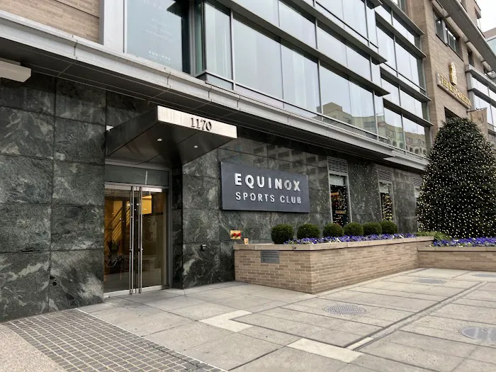 Equinox Sports Club Washington, D.C. Picture 4
