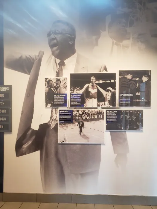 John R. Thompson Jr. Intercollegiate Athletic Center Picture 6