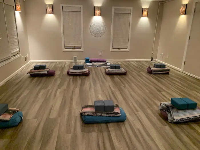 Yoga in Del Ray Picture 3