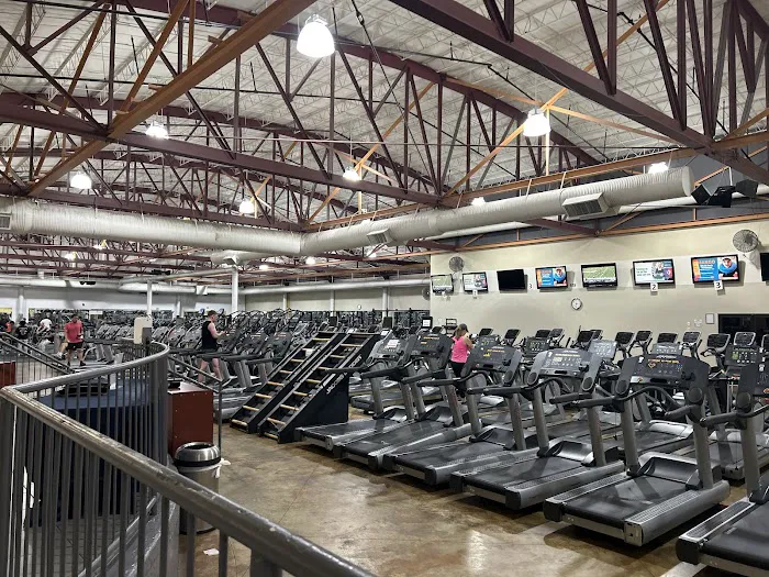 LA Fitness Picture 1