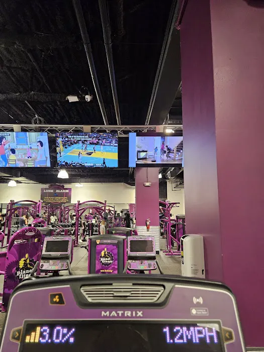 Planet Fitness Picture 5