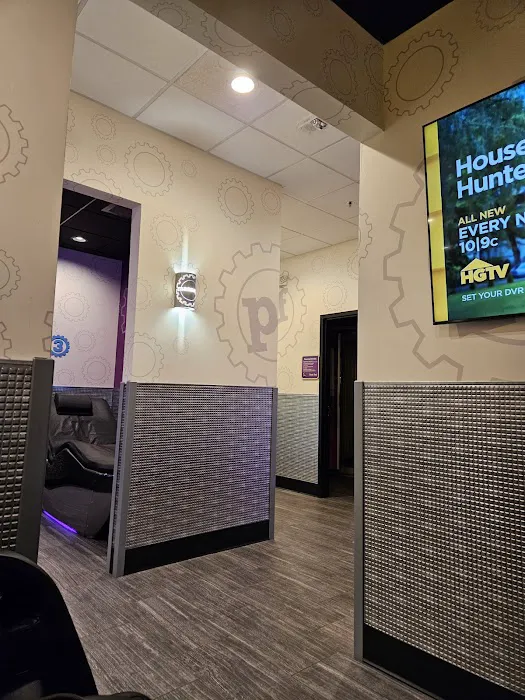 Planet Fitness Picture 6
