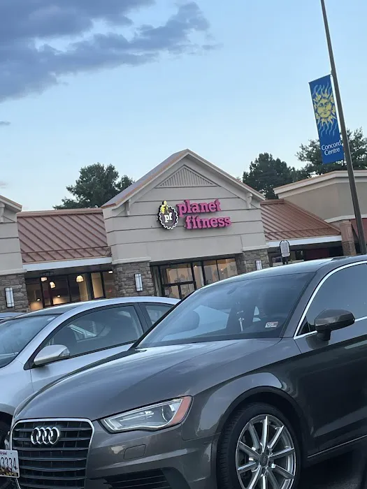 Planet Fitness Picture 7