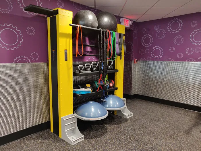 Planet Fitness Picture 1