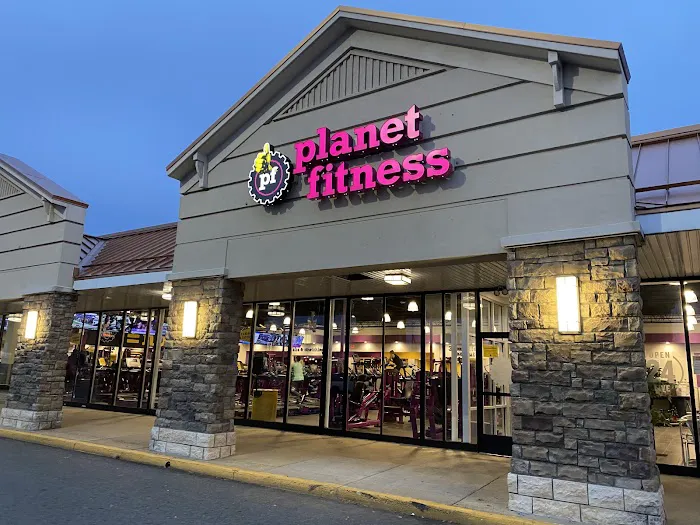 Planet Fitness Picture 4