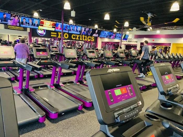 Planet Fitness Picture 2