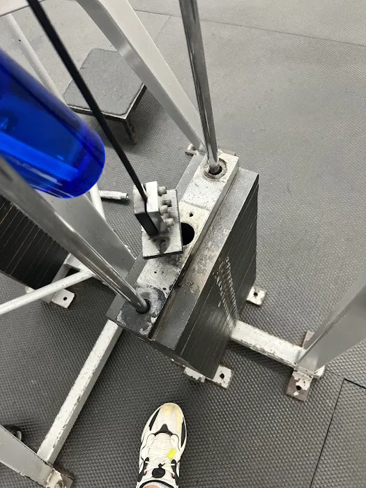 LA Fitness Picture 5