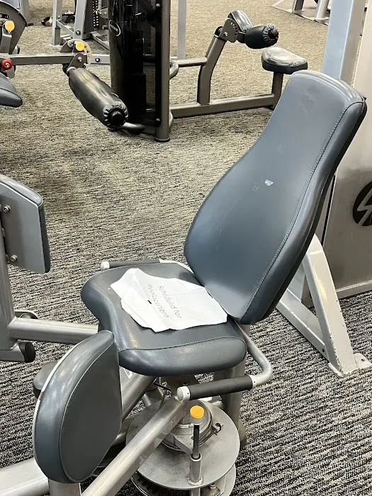 LA Fitness Picture 6