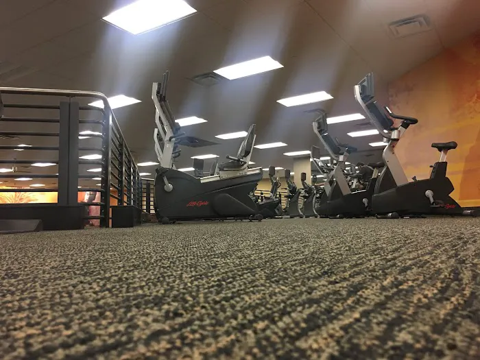 LA Fitness Picture 1