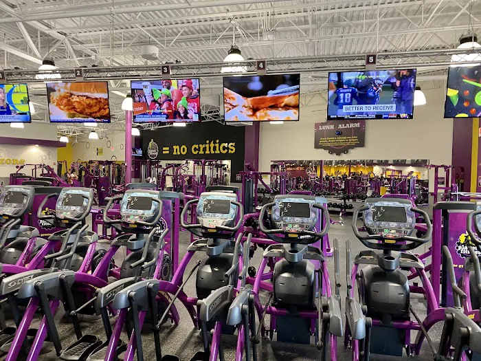 Planet Fitness Picture 1