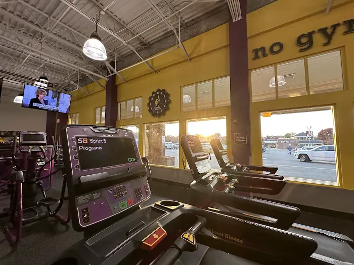Planet Fitness Picture 5