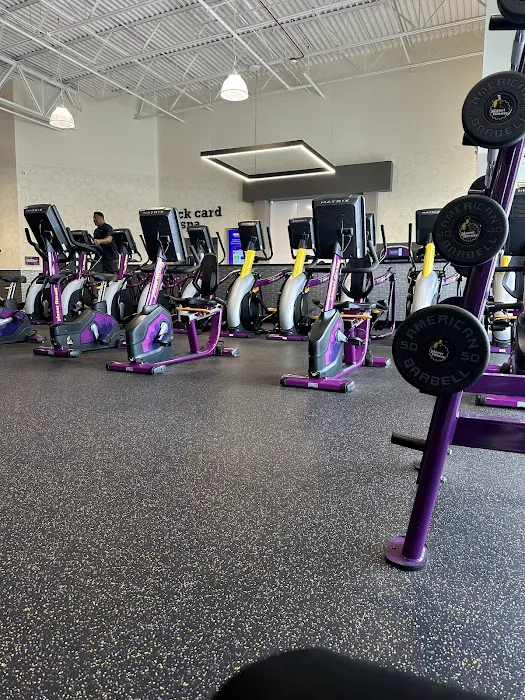 Planet Fitness Picture 6