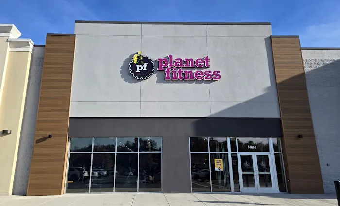 Planet Fitness Picture 8