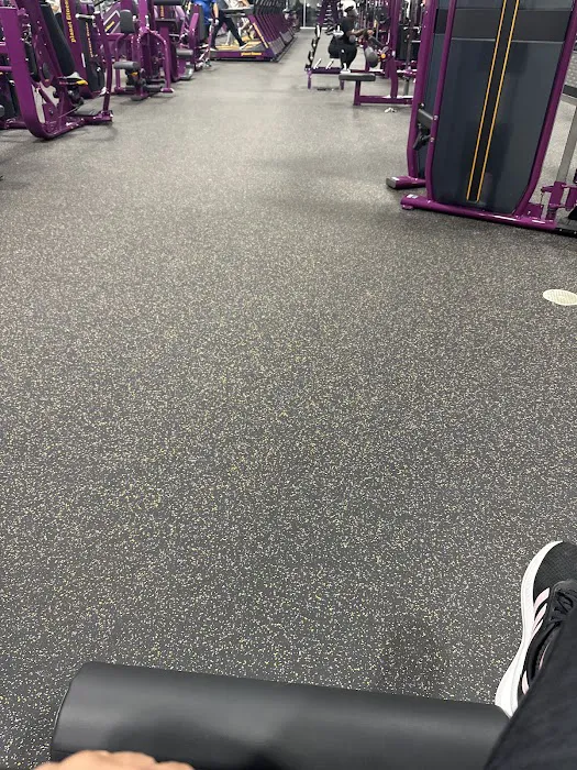 Planet Fitness Picture 2