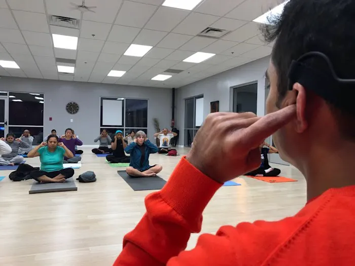 happiness yoga Picture 5