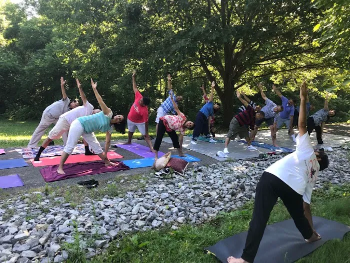 happiness yoga Picture 7