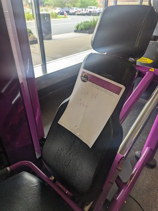 Planet Fitness Picture 9