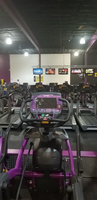 Planet Fitness Picture 4