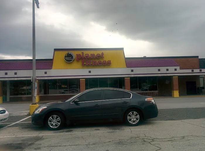 Planet Fitness Picture 8