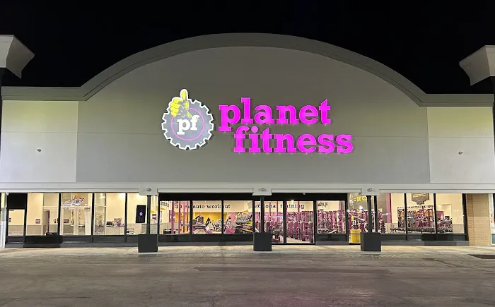 Planet Fitness Picture 2