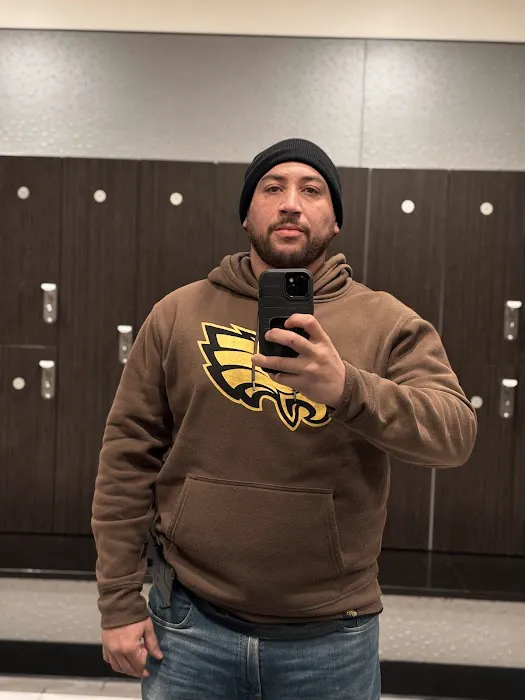 Planet Fitness Picture 6