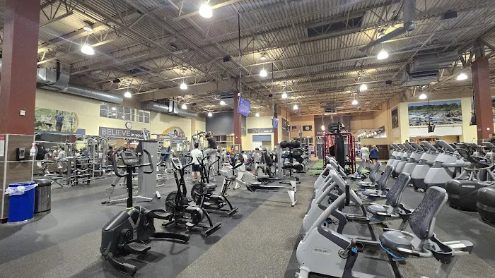 Onelife Fitness - Fairfax Picture 1