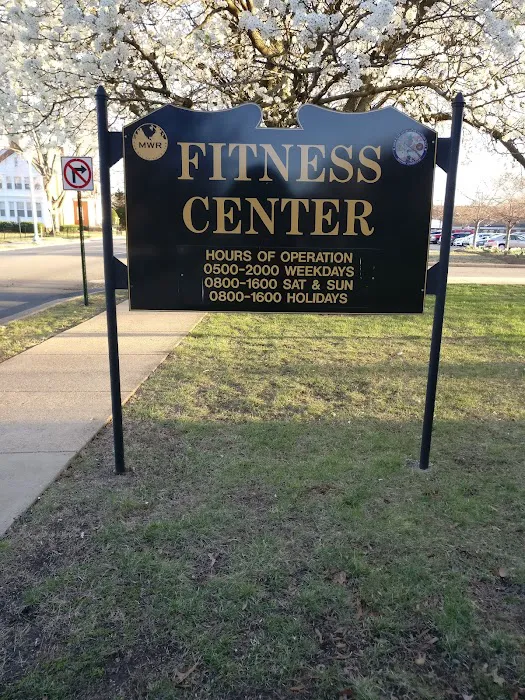 Fort Myer Fitness Center Picture 10