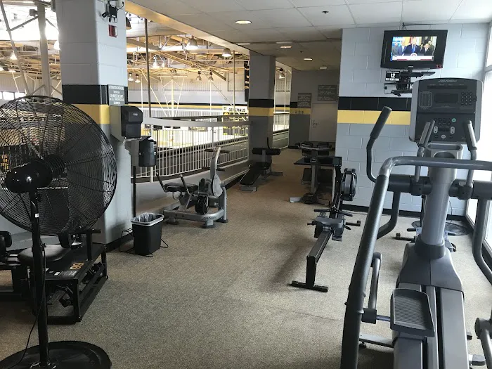 Fort Myer Fitness Center Picture 9