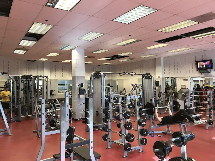 Fort Myer Fitness Center Picture 4